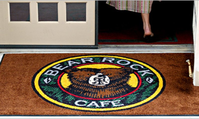 What Are Some Of Fantastic Advantages Of Choosing Custom Logo Rugs